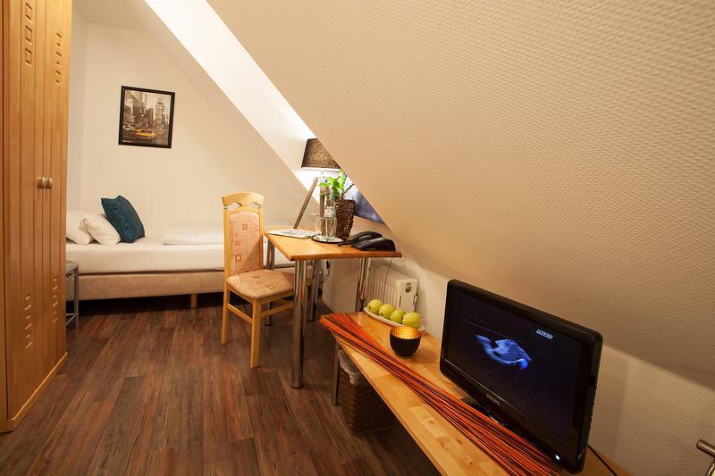 Centro Hotel Arkadia Кельн Екстер'єр фото