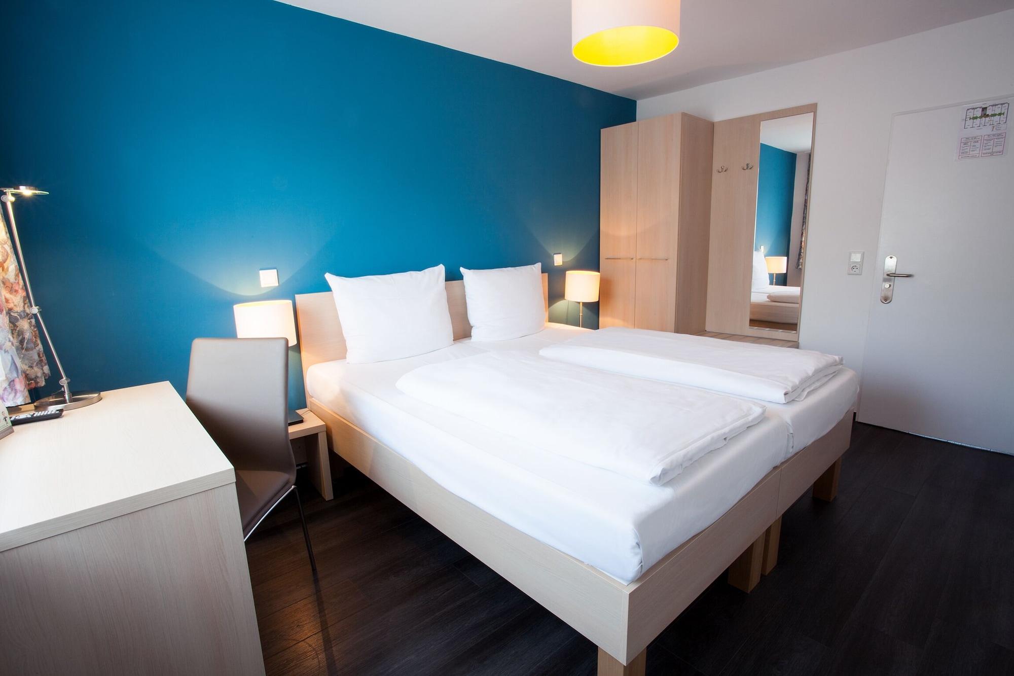 Centro Hotel Arkadia Кельн Екстер'єр фото